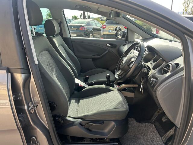 SEAT ALTEA SELECTIVE 1.6 SPANISH RHD IN SPAIN 148000 MILES BARGAIN PX 2004